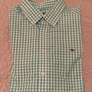 Vineyard Vines Slim Fit Whale Shirt. Size large